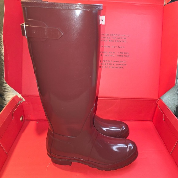 Hunter Shoes - Hunter Original Tall Back Adjustable Gloss Rain Boots – Women's 9 — Burgundy